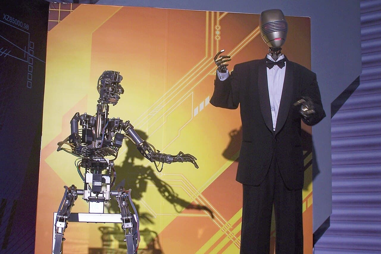 China's Humanoid Race: Agibot and Unitree Emerge as Front-Runners in $10 Billion Market Push